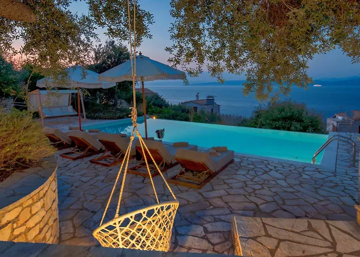 Villa Ionia With Pool And Sea View