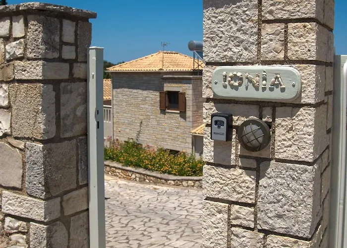 Ionia With Pool And Sea View *
