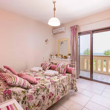 Villa Ionia With Pool And Sea View Gaios