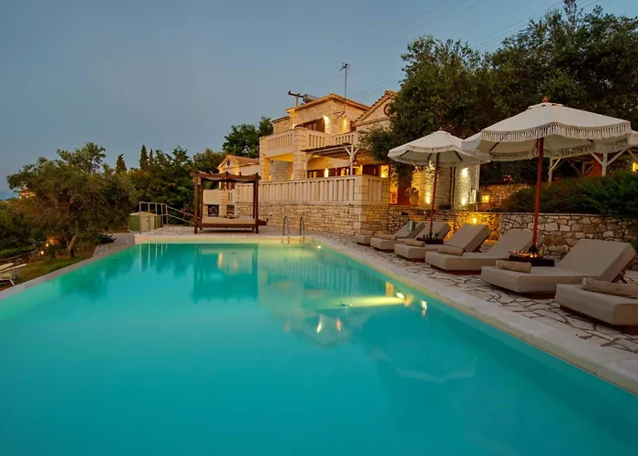 Villa Ionia With Pool And Sea View